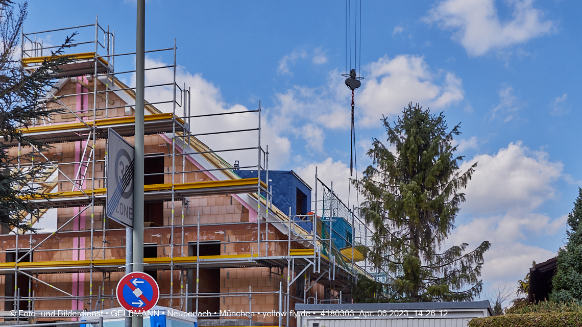 06.04.2023 - Baustelle Niederalmstraße 16 in Neuperlach